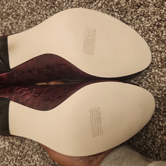 NIB Enzo Angiolini Dark Red Croc Pattern Heels Sz 7 - Picture 6 of 7